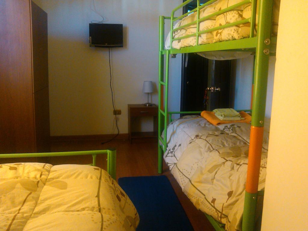 سانتياغو Hostal Barrio Italia الغرفة الصورة